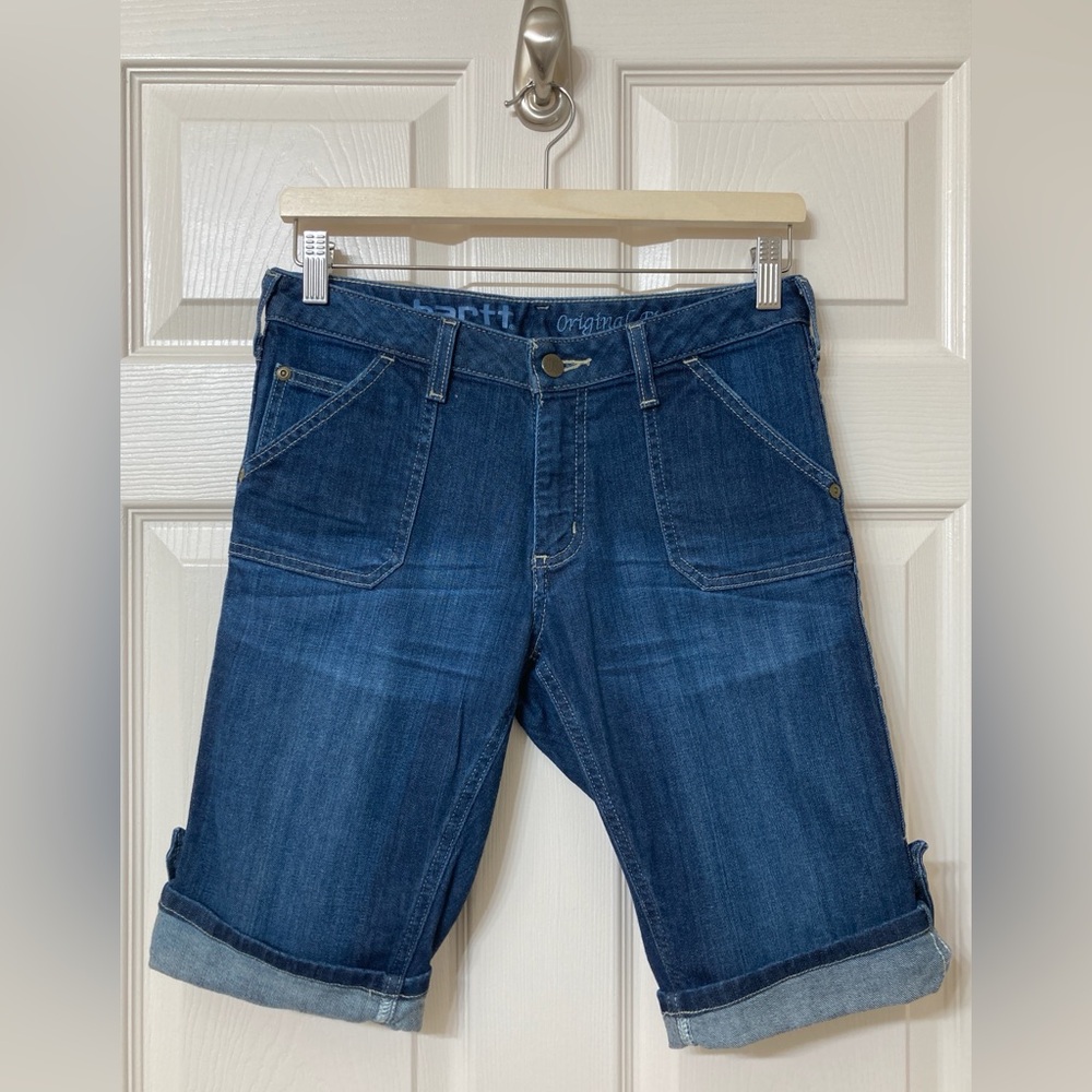 Carhartt Women’s Rolled Cuff Dark Wash Mid Rise Bermuda Jean Shorts Size 2 Denim